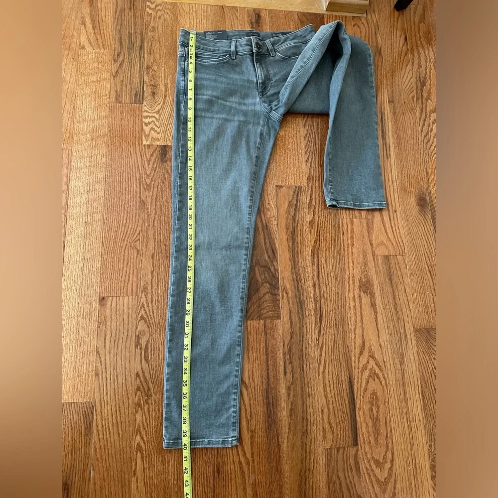 2 of NWT j. jill Woman’s Gray Jacket & Jeans, Sz S/4